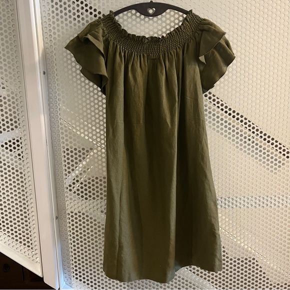 Chaser Off the Shoulder Linen Dress Size Medium in Khaki Green NWT - Picture 2 of 8